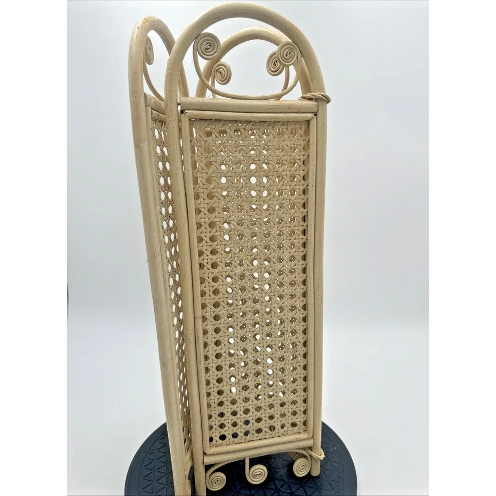 Dollhouse Size White Wicker Victorian Room Divider Screen